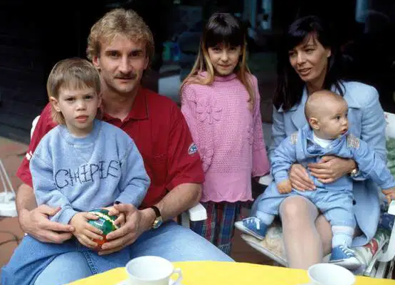 Wie viele Kinder hat Rudi Völler?